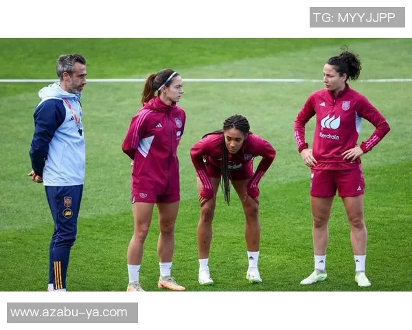 西班牙足球明星球员的辉煌历程与未来展望分析